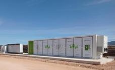 Extremadura acoge la primera planta fotovoltaica con baterías de España