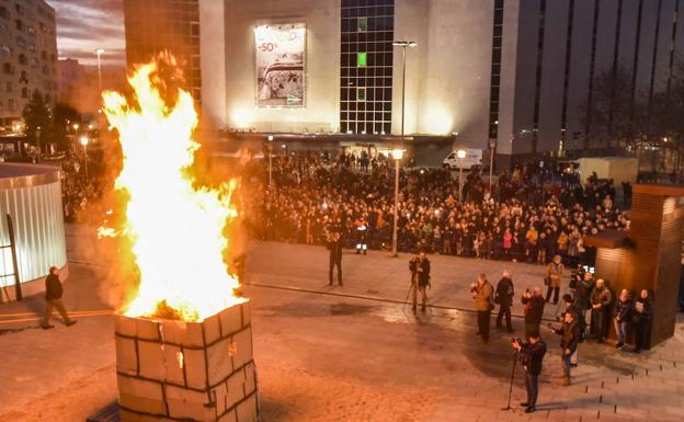 Candelas de Badajoz: Santa Marina tendrá desfile y la margen derecha quemará el pelele sin público