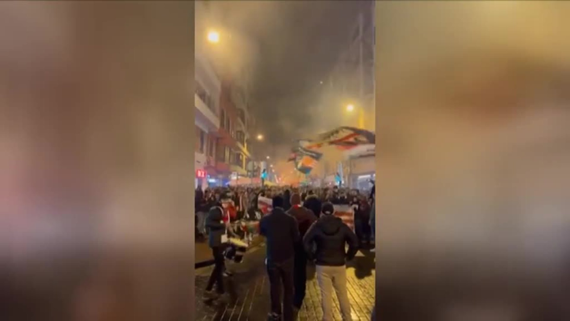 Celebraciones masivas sin mascarilla en Bilbao tras la victoria del Athletic