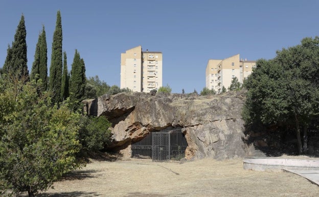 Maltravieso contará con una réplica exacta que costará tres millones de euros