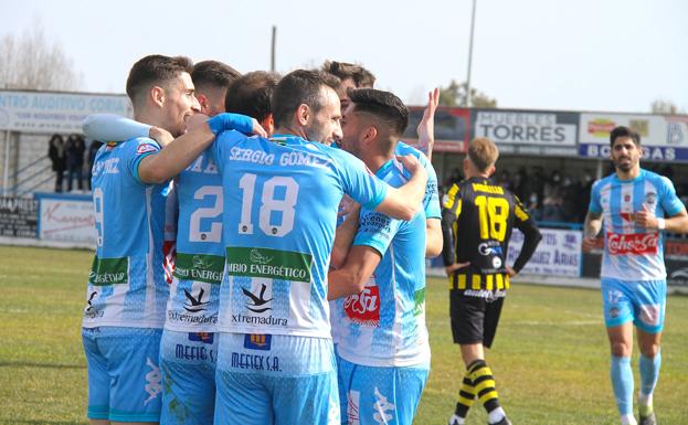 El Coria doblega al San Roque de Lepe y se sitúa segundo