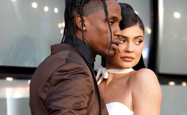 Kylie Jenner y Travis Scott reciben a su segundo hijo