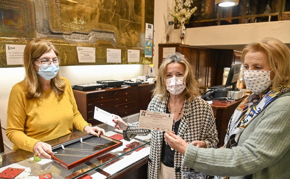 Compras en el Casco Antiguo de Badajoz para tener una cena romántica