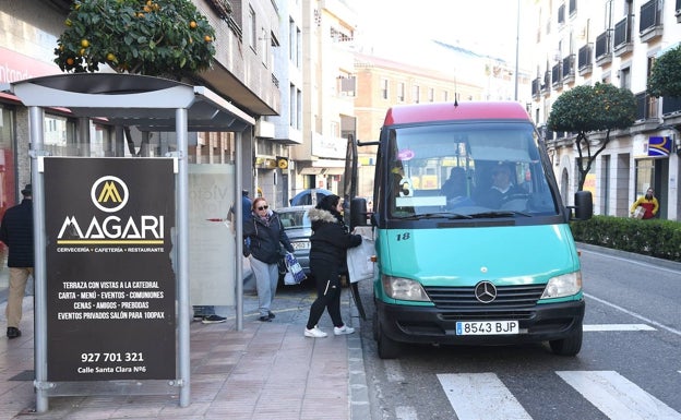 Ayuntamiento y Los Arcos buscan una solución para que Plasencia siga teniendo autobús urbano