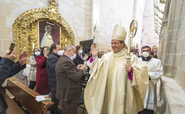 Coria-Cáceres arropa a su nuevo obispo en una ordenación marcada por la pandemia