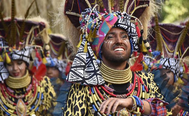 Así hemos contado el desfile de comparsas de Badajoz