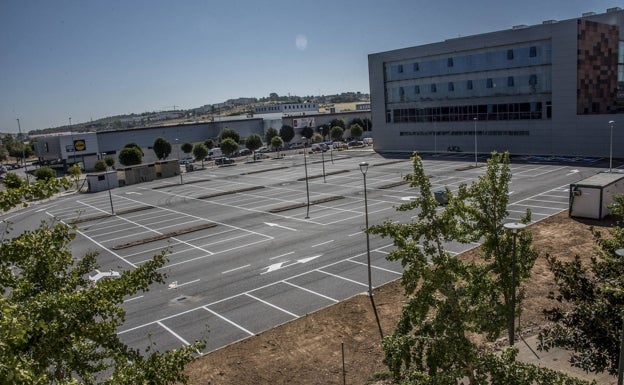 La apertura del nuevo Palacio de Justicia de Badajoz se retrasa nueve meses más, hasta la primavera de 2023