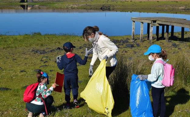 Se buscan voluntarios para recoger basura junto a ríos y embalses pacenses