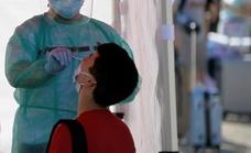 Extremadura registra más de mil nuevos contagios y la incidencia supera los 800 casos