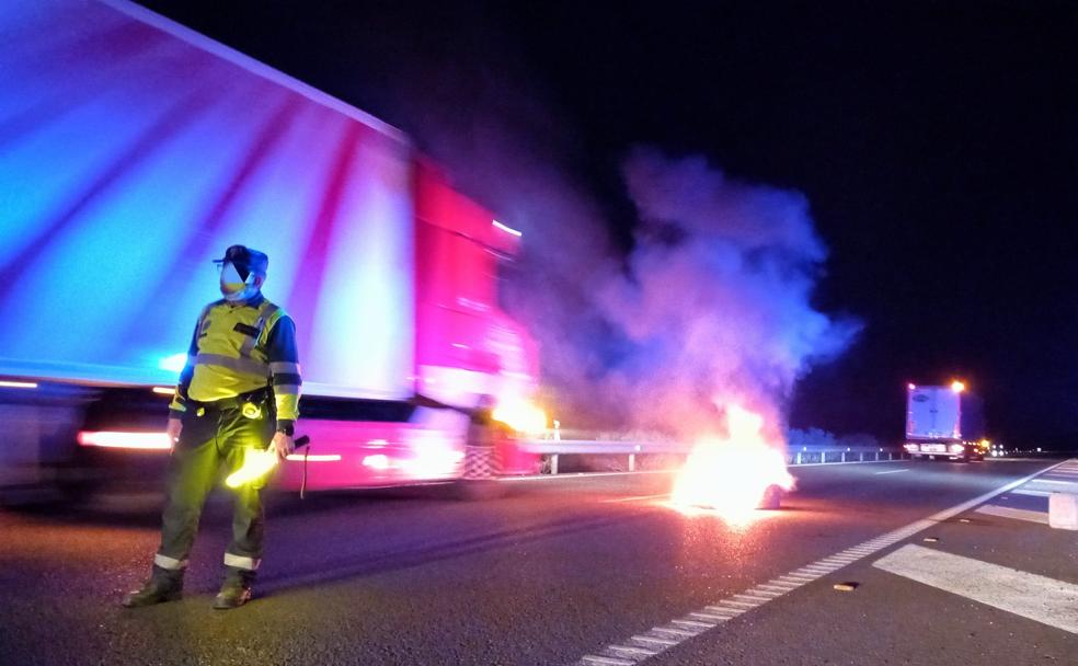 La plataforma en defensa del campo extremeño apoya la huelga de los transportistas