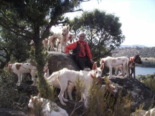 Las prohibiciones del Gobierno y de Europa axfisian al sector cinegético