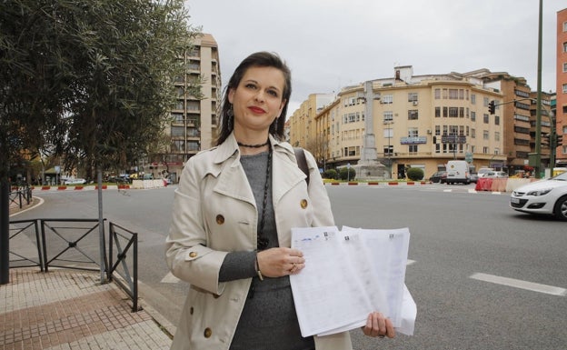 Entregarán al alcalde de Cáceres 66.000 firmas para que no se quite la Cruz de los Caídos