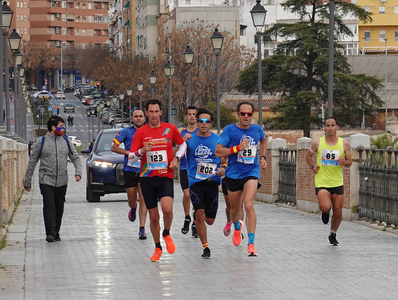 Bruno Moniz, de Portugal gana la maratón de Badajoz