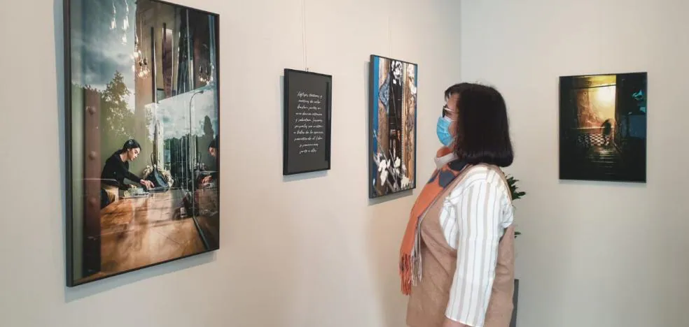 Mónica Murillo expone en Villanueva de la Serena sus fotografías de calle este mes