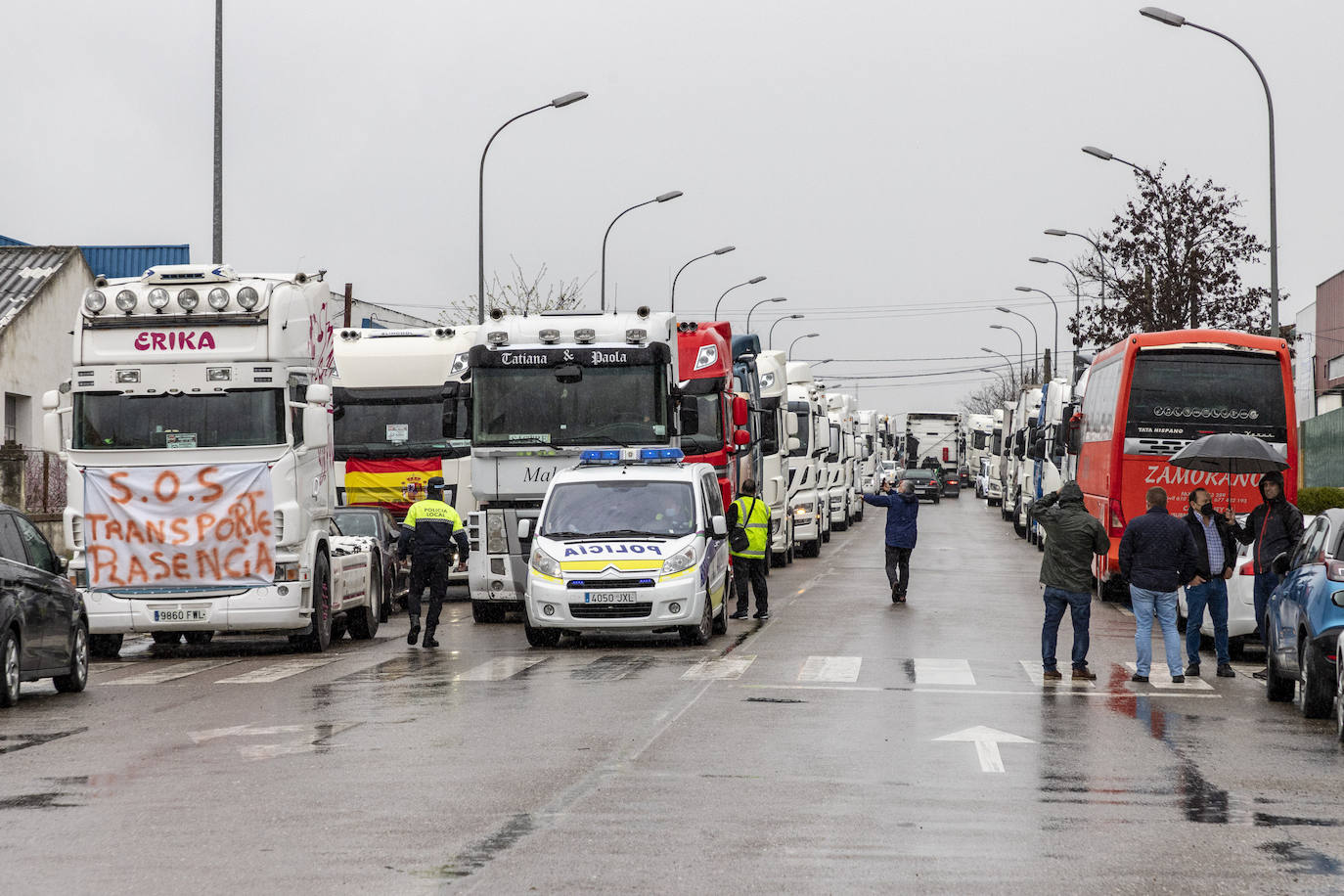 Así ha transcurrido la huelga de transportistas en Extremadura
