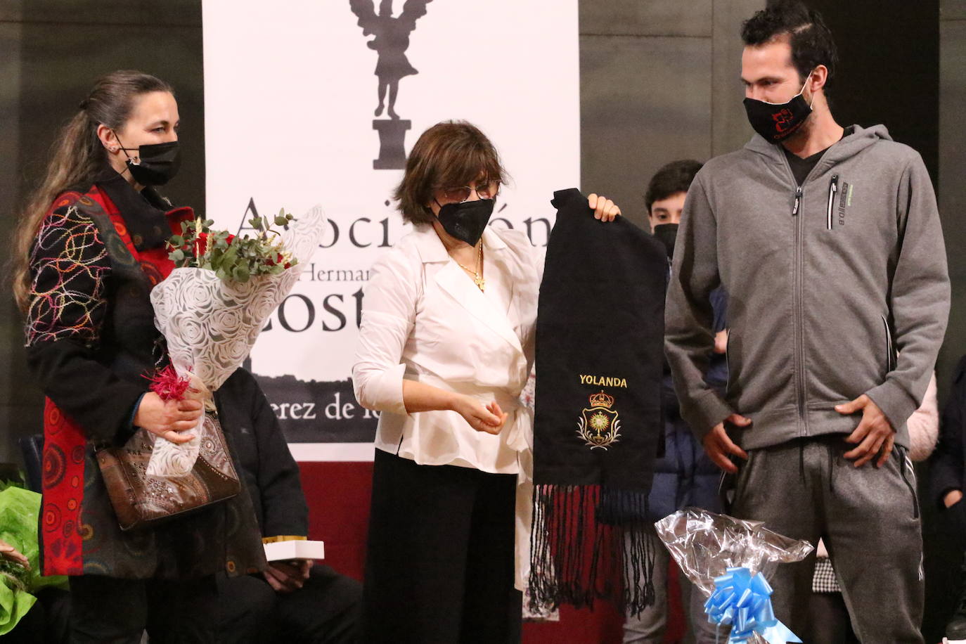 Emoción, sentimiento y esperanza en el II 'Pregón del costalero' a cargo de Isabel Yolanda Domínguez Vellarino