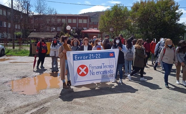 «Somos el único instituto de Extremadura sin informático. Las Hurdes están abandonadas»