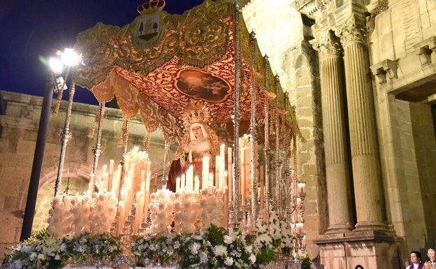 Jesús de la Pasión y el paso de palio de la Virgen protagonizan el Lunes Santo en Plasencia