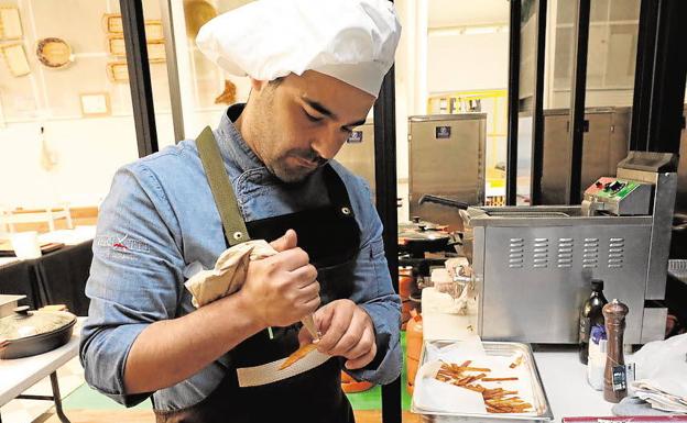 Alejandro Hernández, chef con una estrella Michelin, cocinará en directo en Iberovinac