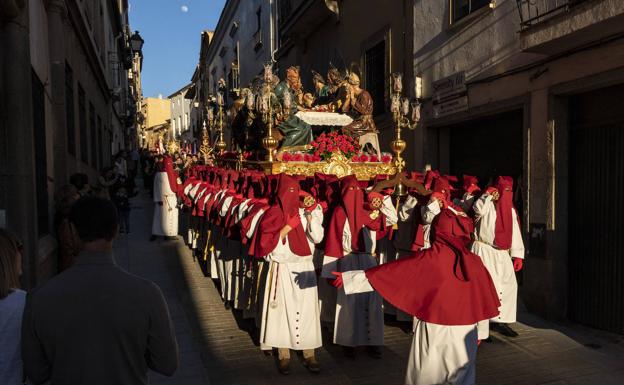 Plasencia disfruta de un Jueves Santo completo