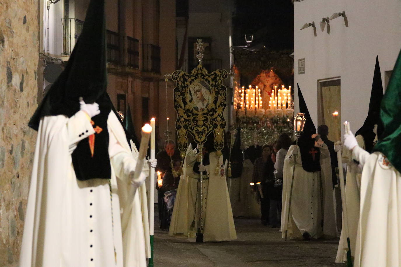Jerez revive una nueva 'Madrugá' de Amor y Esperanza