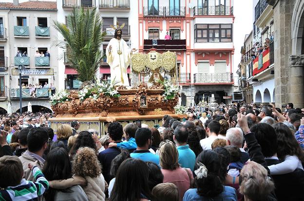 El doble encuentro de Jesús y María cierra hoy la Semana Santa de Plasencia