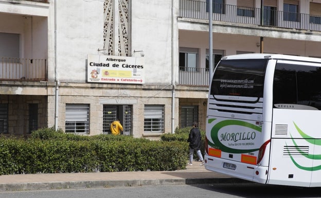 Una veintena de refugiados ucranianos se instalan en el albergue municipal de Cáceres