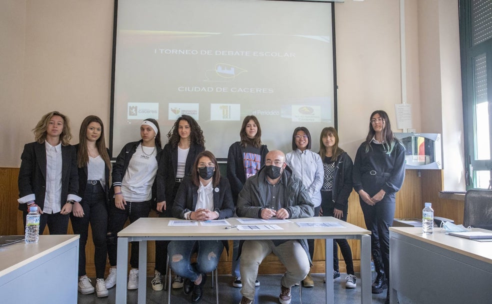 Debatir en las aulas cacereñas para hablar bien