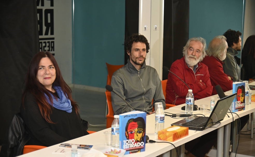 A Toto Estirado le llega la gloria