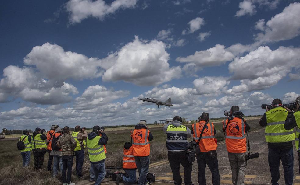 Los cazadores de aviones disparan en Extremadura