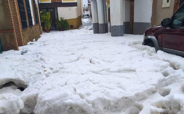 Una granizada provoca inundaciones en viviendas de Guadalupe
