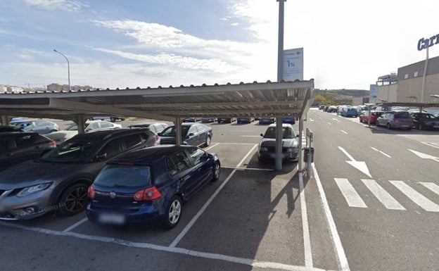 Condenan a traficantes de cocaína descubiertos en el aparcamiento de Carrefour de Cáceres