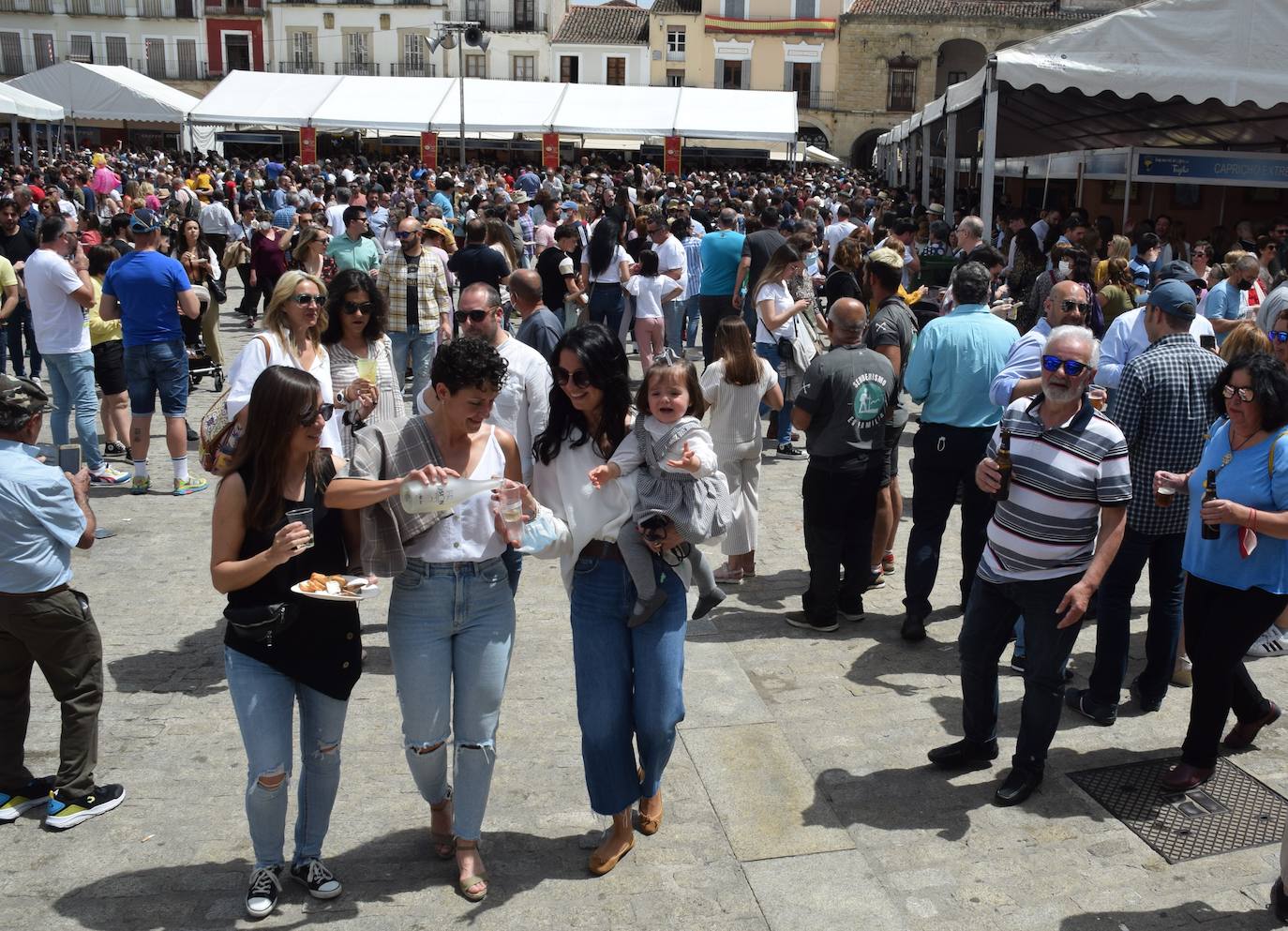 Trujillo recibe miles de visitantes en el regreso de su Feria del Queso