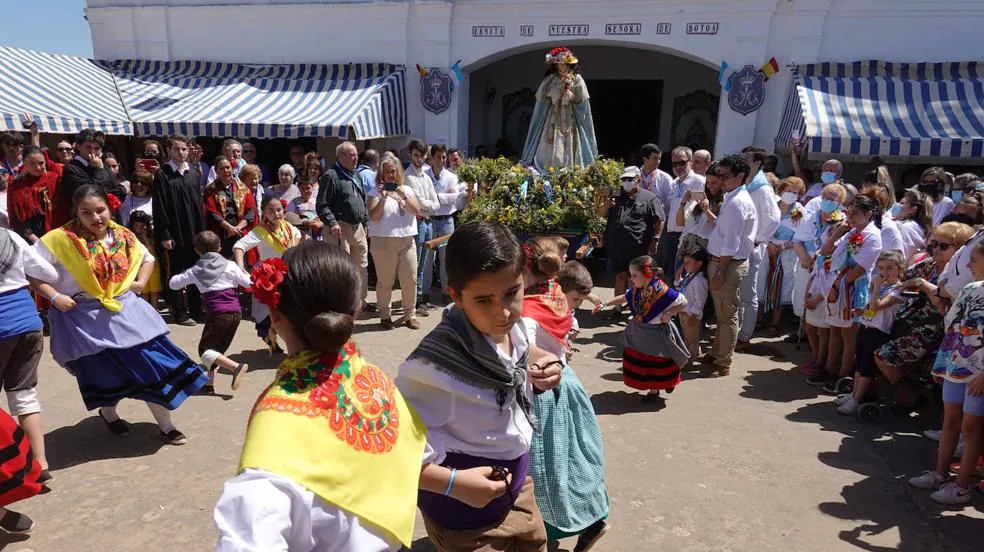 Badajoz vuelve a celebrar su romería en honor a la Virgen de Bótoa