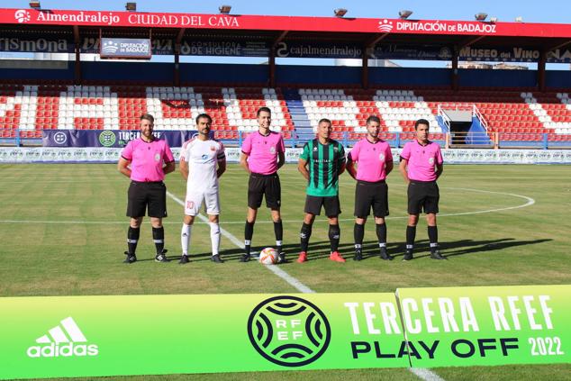 El Llerenense vive una tarde mágica en Almendralejo