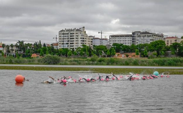 El PSOE pacense recrimina al alcalde la «frivolidad» con policías y atletas tras la suspensión del triatlón