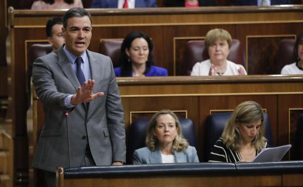 Sánchez justifica el cese de Esteban por «fallos» de seguridad y pasa a atacar al PP