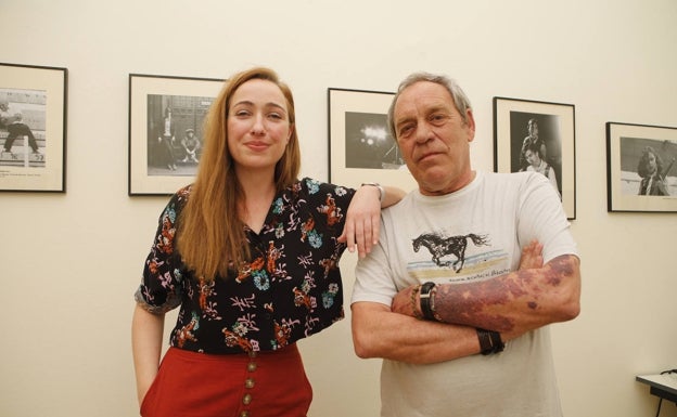 Olor a tiza y aires de los ochenta en Cáceres