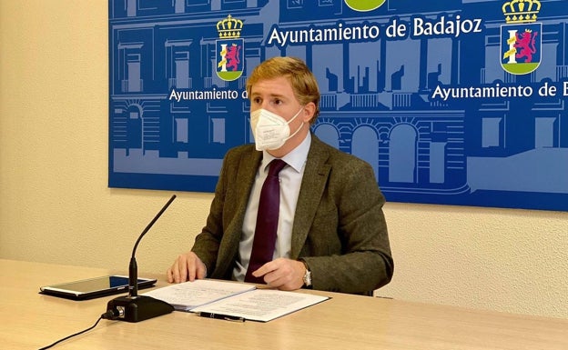 Gragera, alcalde de Badajoz: «Pido a los sindicatos de Policía Local calma y reflexión»