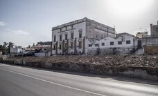 La obra del Palacio Godoy de Badajoz está parada dos meses después del derribo del muro