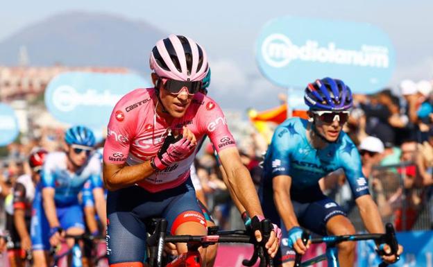 Juanpe López, líder panza arriba de un Giro que llega a la montaña