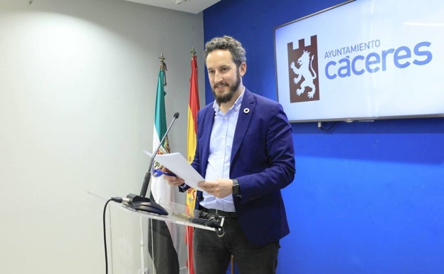 El Ayuntamiento de Cáceres justifica por la «seguridad» los métodos para controlar los jabalíes y las palomas