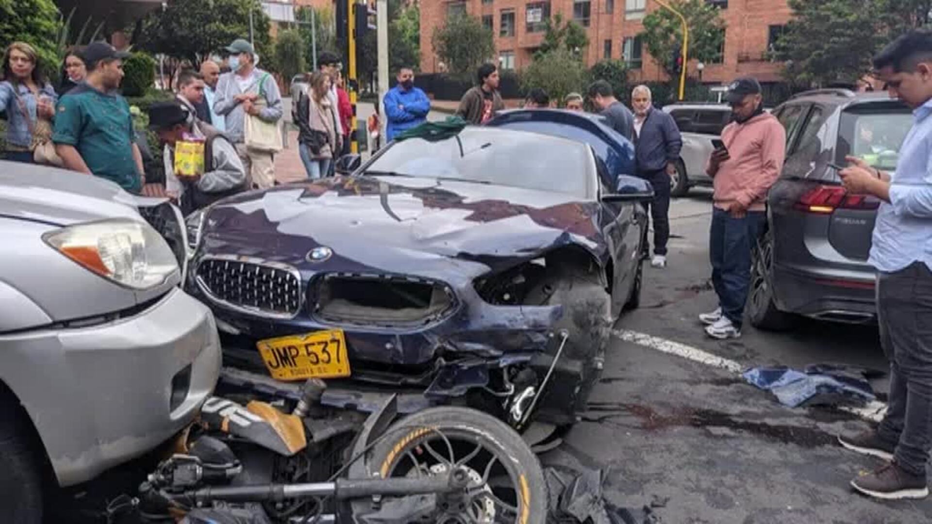 Un abogado atropella a los dos motoristas que quisieron atracarle en Bogotá