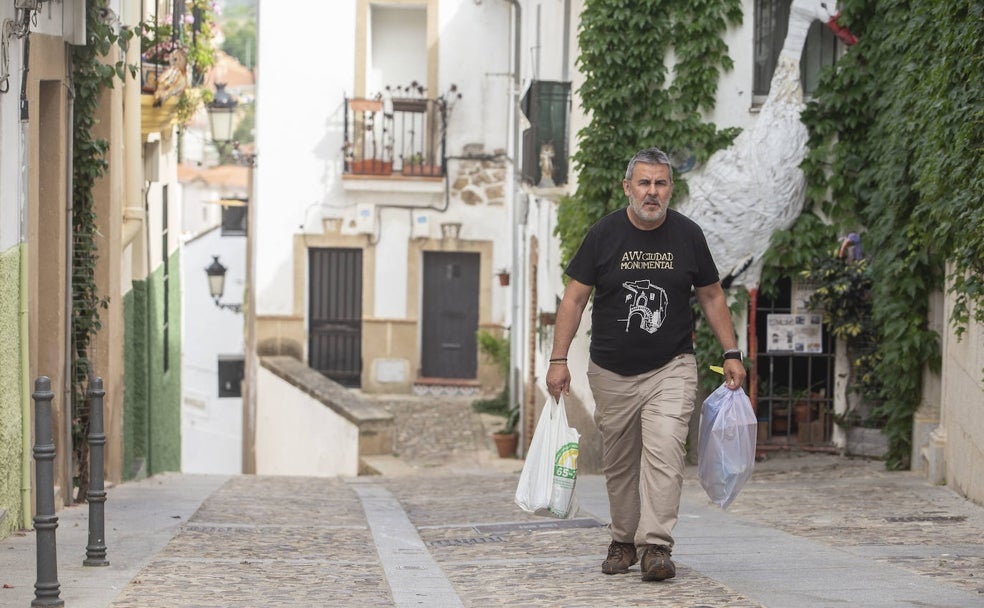 Cáceres se fija en el Barrio Alto de Lisboa para recoger la basura