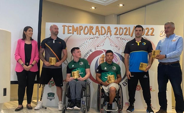 El Mideba, homenajeado antes de emprender el sueño copero