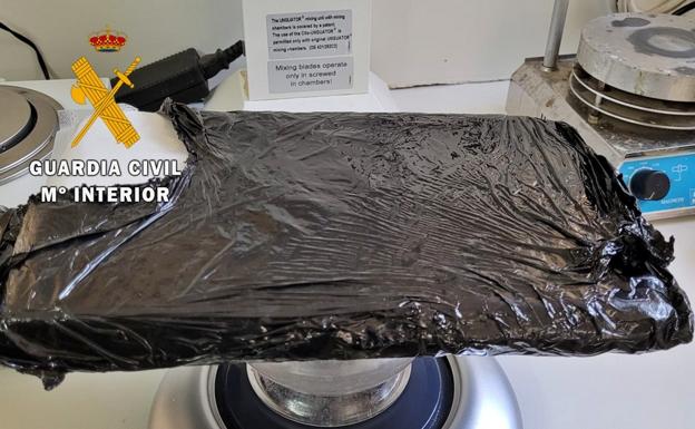 Dos detenidos en Monesterio al intentar ocultar un kilo de cocaína