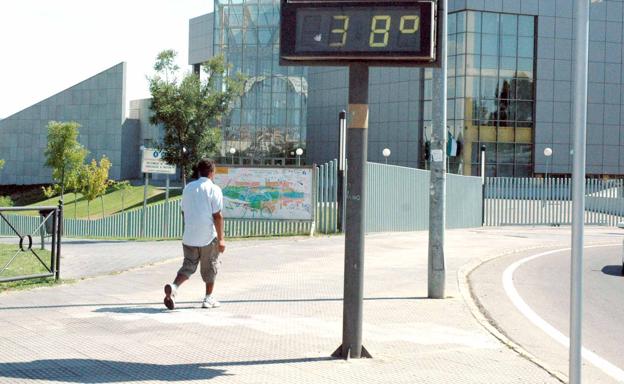 Extremadura se queda en 38 grados y este domingo se desploman las temperaturas