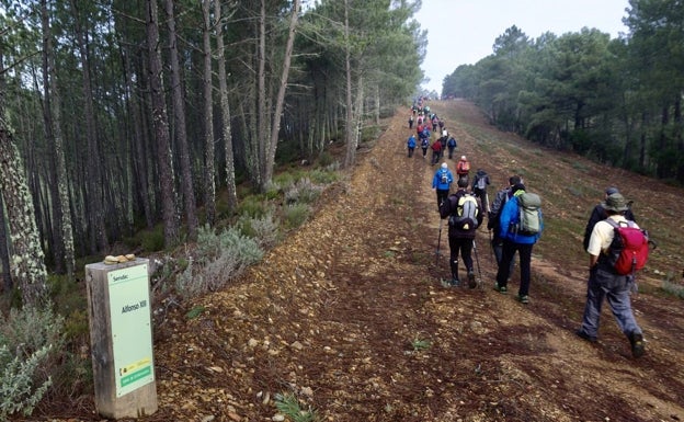 Tres senderos extremeños optan al mejor del país según la Federación Española de Montaña