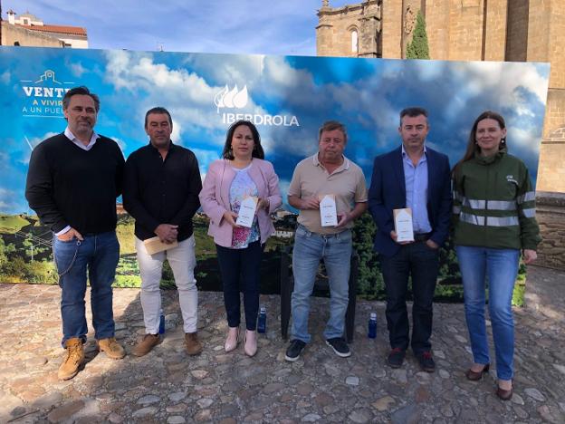 Alcántara, Almaraz, Cedillo y Torrecillas de la Tiesa, premios 'Pueblos con futuro'