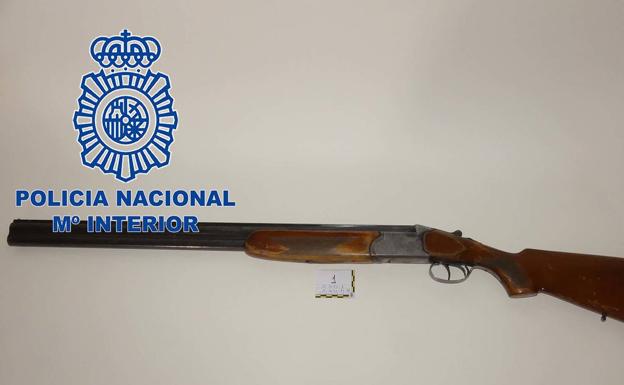 Detenido en Badajoz tras amenazar a un hombre con una escopeta cargada